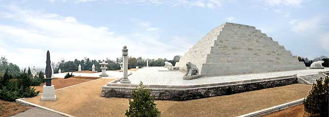 mausoleo del emperador dangun fundador de corea